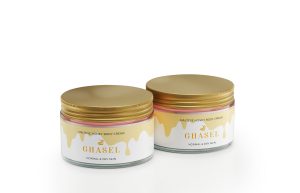 Nepretržitá hydratácia. Vyskúšajte telový krém Maltese Honey Body Cream od spoločnosti Ghasel